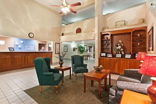 Quality Inn Harlan Interior photo